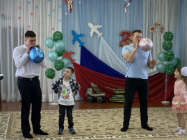 Соревнования пап Соревнования пап.